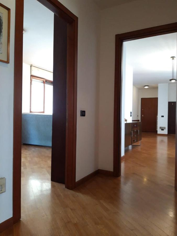 Eni Torri Lombarde San Donato Bbqueen Guest house San Donato Milanese
