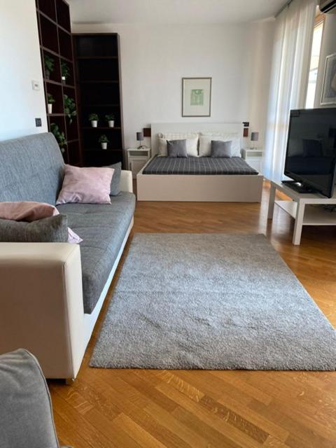Eni Torri Lombarde San Donato Bbqueen Guest house San Donato Milanese