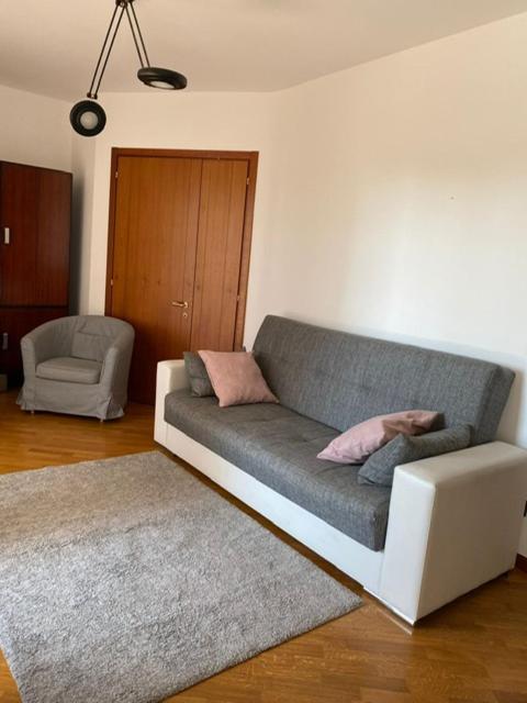 Eni Torri Lombarde San Donato Bbqueen Guest house *